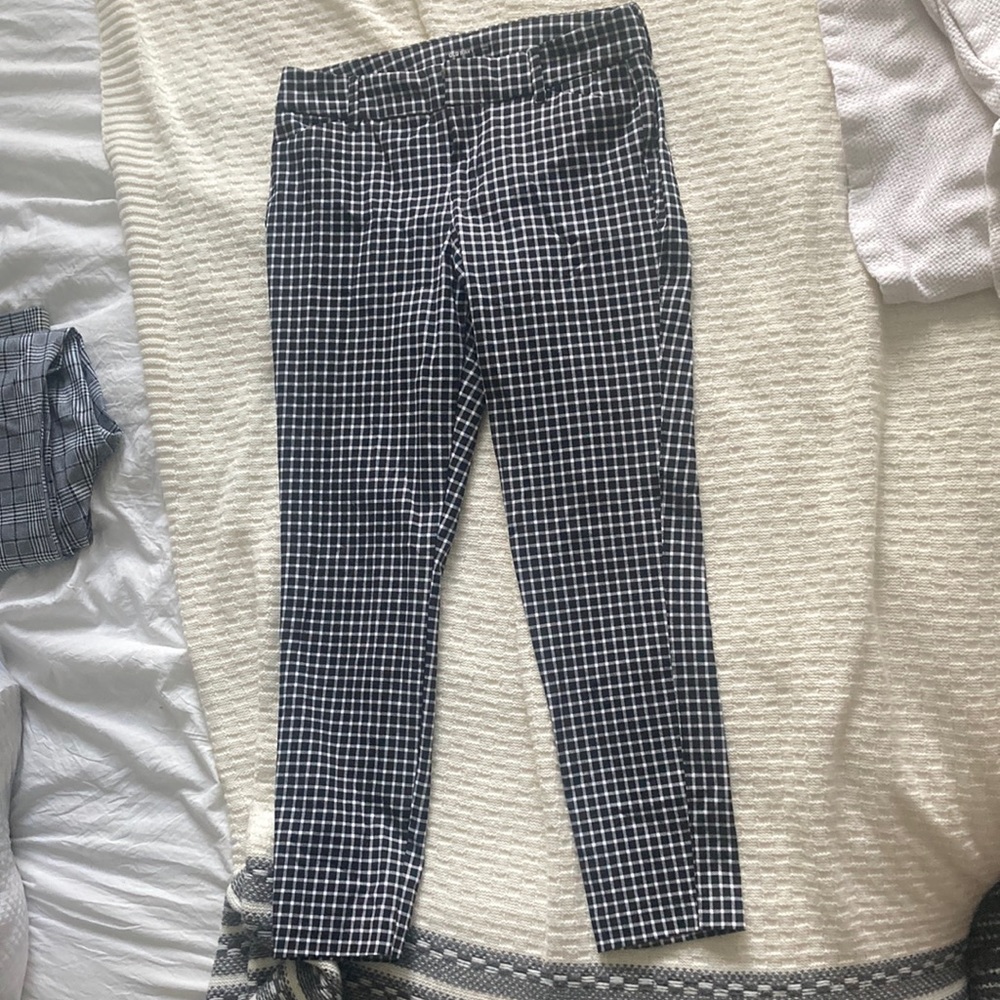 Old Navy pixie ankle pant size 4